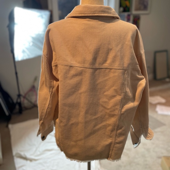 Barley worn cream/white Zara coat - Picture 3 of 3